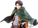Banpresto Attack On Titan Master Stars Piece Levi Figure + 3D Maneuver Gear Set