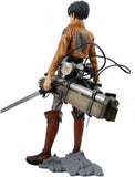 Banpresto Attack On Titan Master Stars Piece Levi Figure + 3D Maneuver Gear Set
