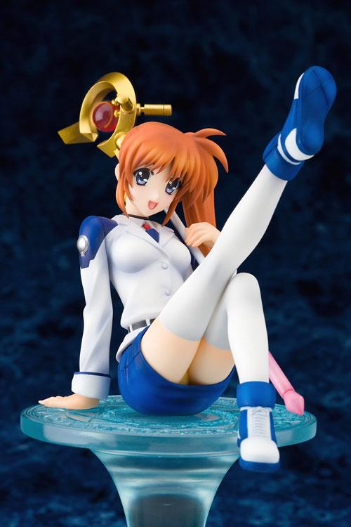 Good Smile Magical Girl Lyrical Nanoha Striker S Takamachi Nanoha Teaching  Corps Uniform 1/7 figure