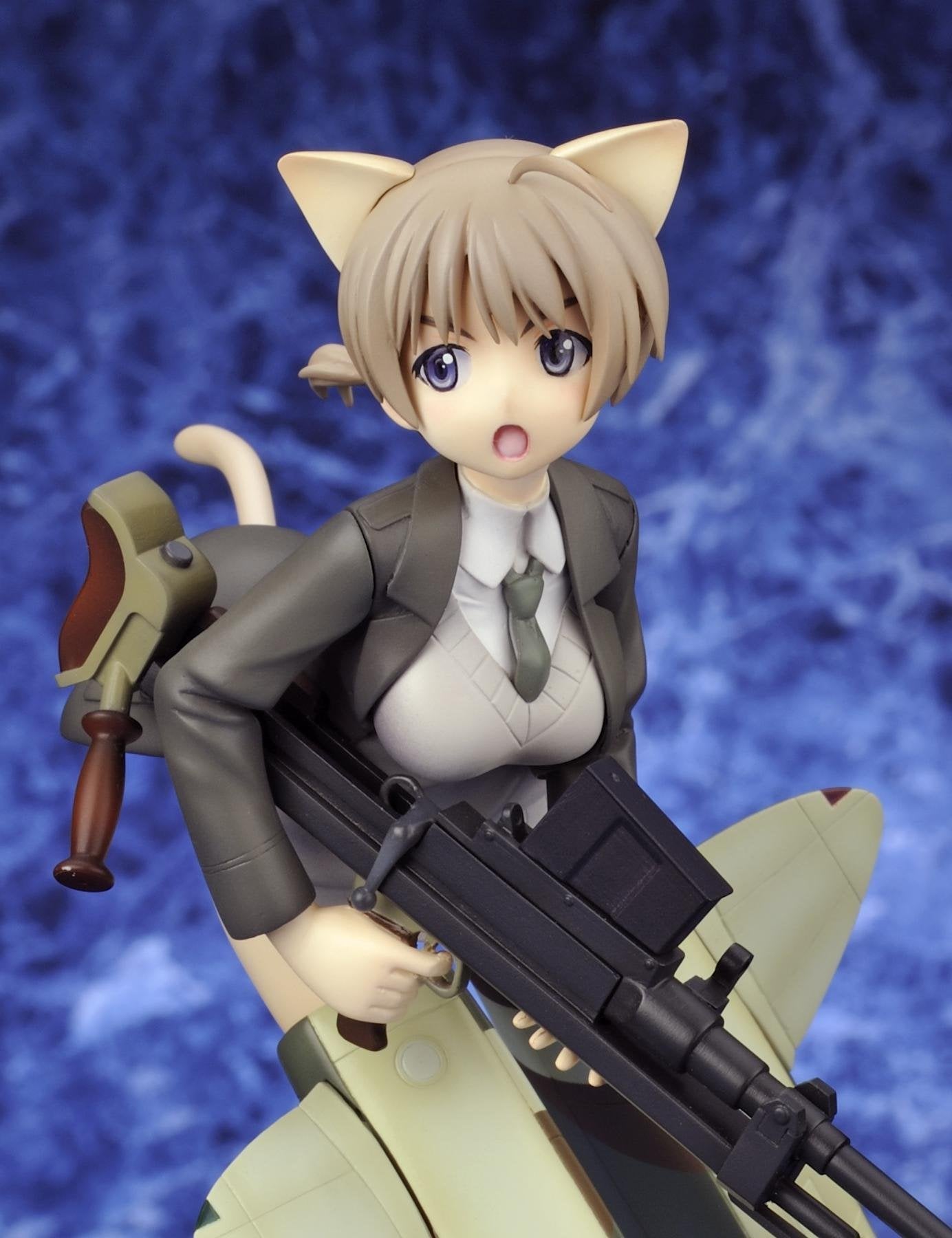 Kotobukiya Strike Witches Lynette Bishop 1/8 PVC figure