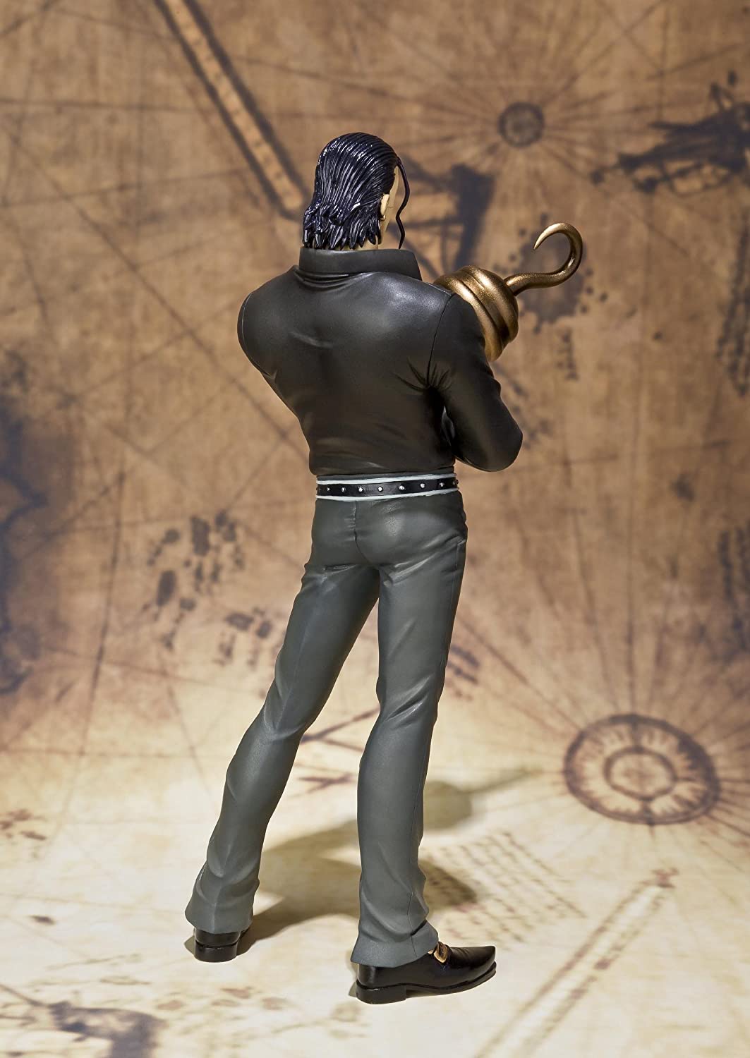 BANDAI Sir Crocodile フィギュア Amazon.com: TAMASHII NATIONS Bandai Figuarts Zero Crocodile